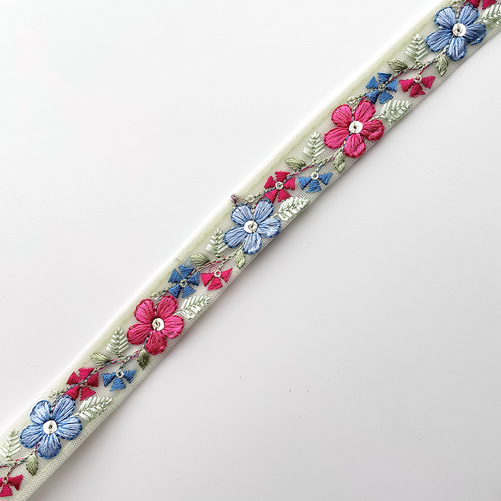 732 【 幅：2.5cm 】 インド刺繍リボン　グリーン　チュール　レッド　ブルー