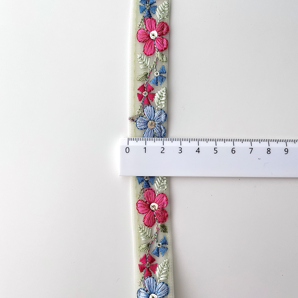 732 【 幅：2.5cm 】 インド刺繍リボン　グリーン　チュール　レッド　ブルー