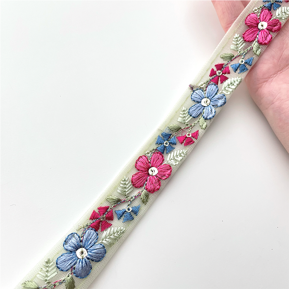 732 【 幅：2.5cm 】 インド刺繍リボン　グリーン　チュール　レッド　ブルー