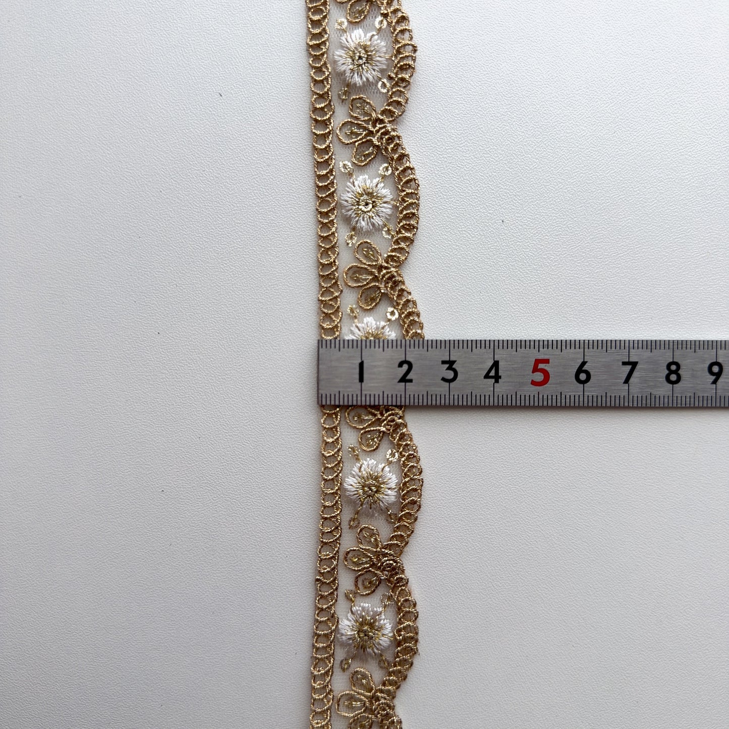 S375 インド刺繍リボン 2.5cm幅 チュール ザリ