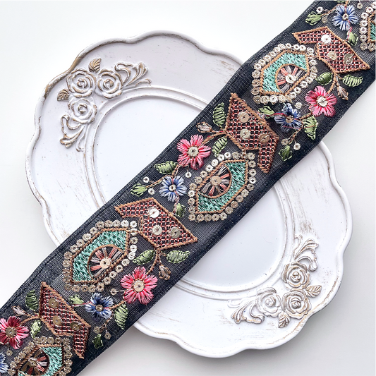 770 【 幅：5cm 】 インド刺繍リボン　ブラック　チュール　グリーン　レッド　ブラウン