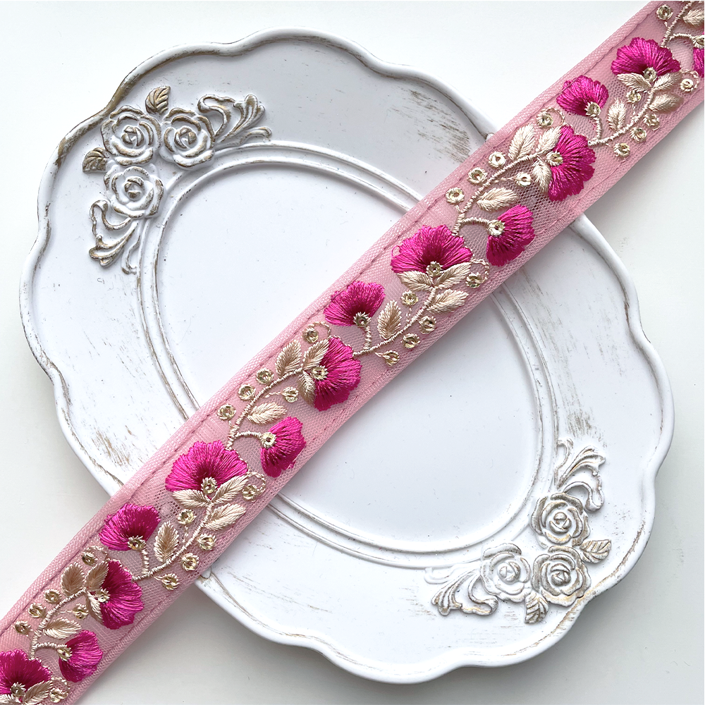 787 【 幅：3cm 】 インド刺繍リボン　ルビー　チュール　ゴールド