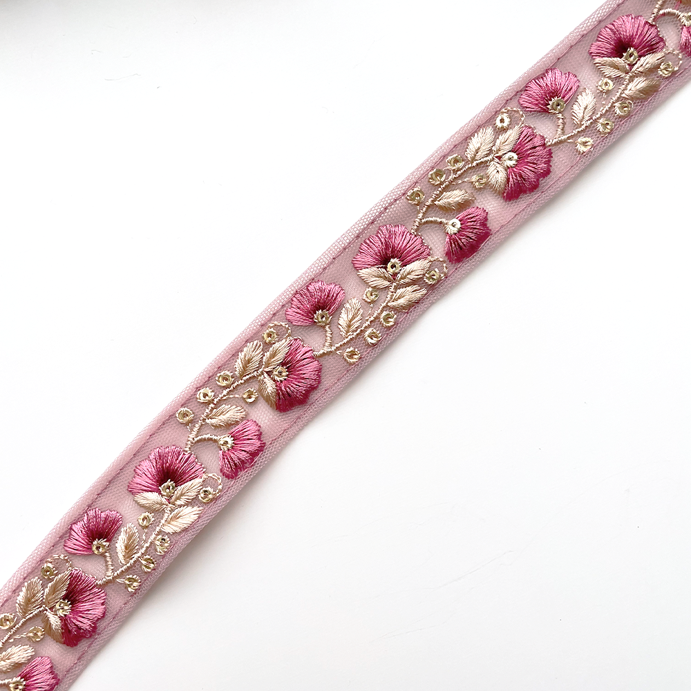 788 【 幅：3cm 】 インド刺繍リボン　ダスティライラック　チュール　ゴールド