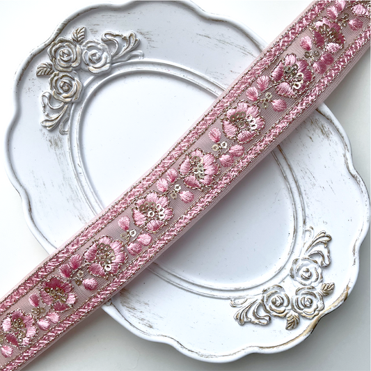 793 【 幅：3cm 】 インド刺繍リボン　サクラ　チュール　ゴールド