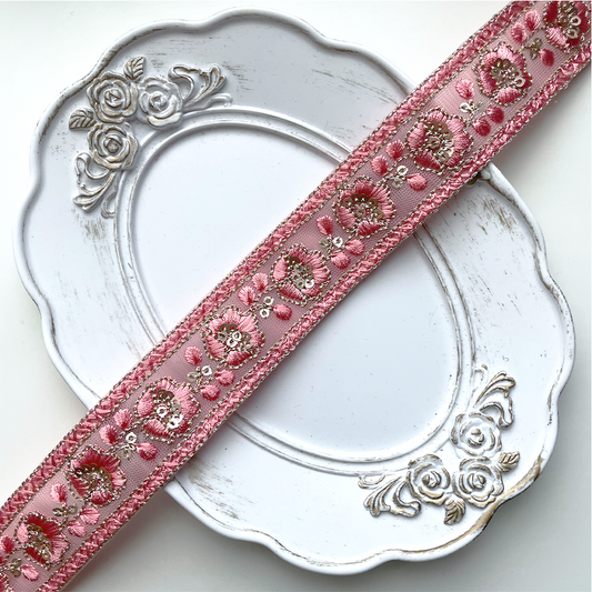 794 【 幅：3cm 】 インド刺繍リボン　ピンク　チュール　ゴールド