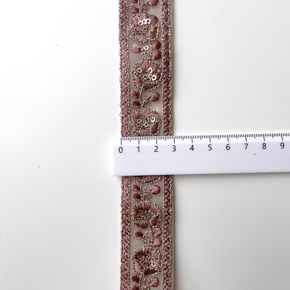 798 【 幅：3cm 】 インド刺繍リボン　ダスティライラック　チュール　ゴールド