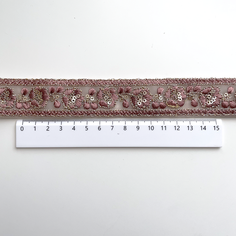 798 【 幅：3cm 】 インド刺繍リボン　ダスティライラック　チュール　ゴールド