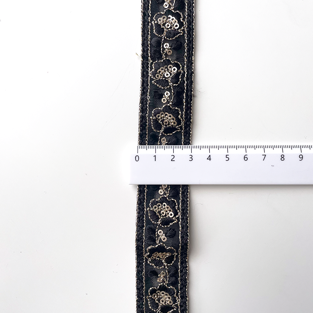 801 【 幅：3cm 】 インド刺繍リボン　ブラック　チュール　ゴールド