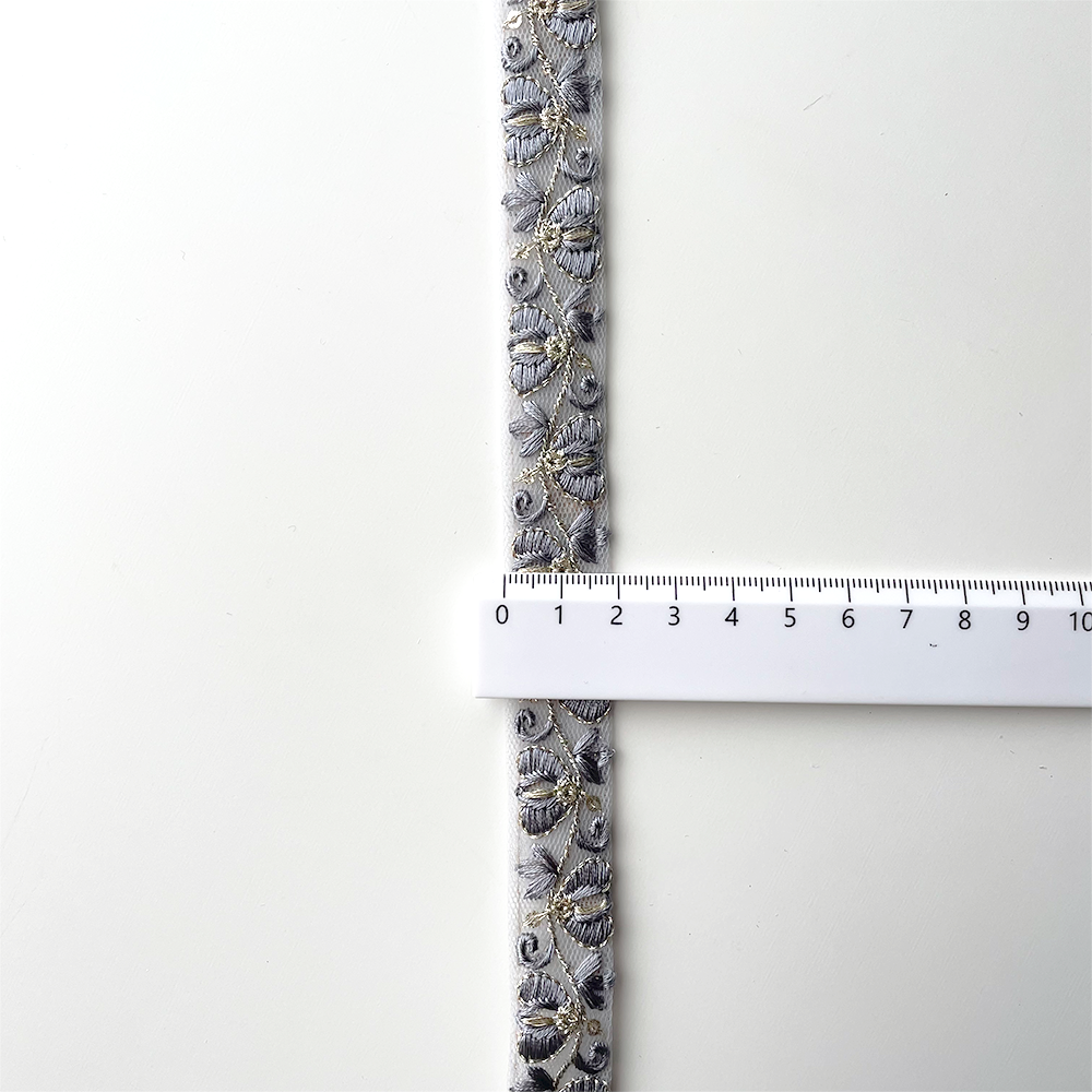 841 【 幅：2cm 】 インド刺繍リボン　ブルーグレー　チュール　ゴールド