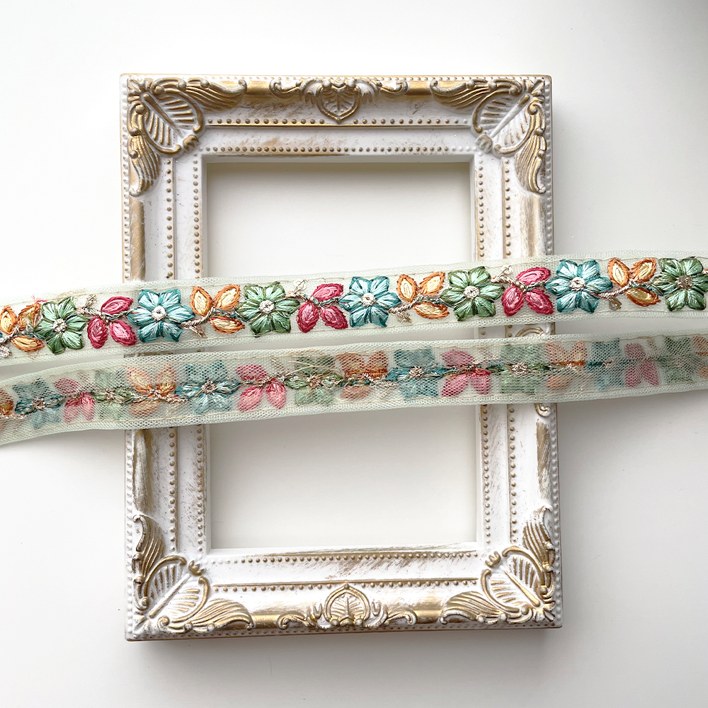 864 【 幅：1.5cm 】 インド刺繍リボン　グリーン　チュール　ブルー　レッド　イエロー