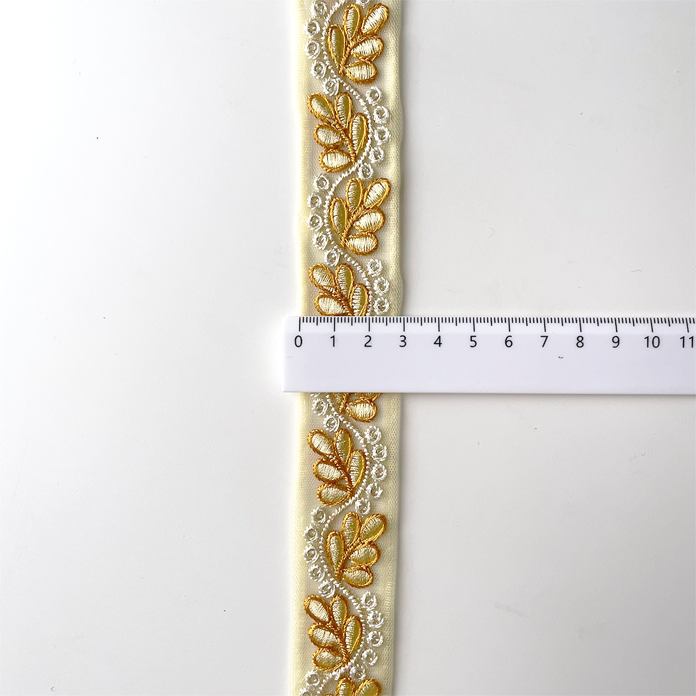 878 【 幅：2.5cm 】 インド刺繍リボン　イエロー　チュール　