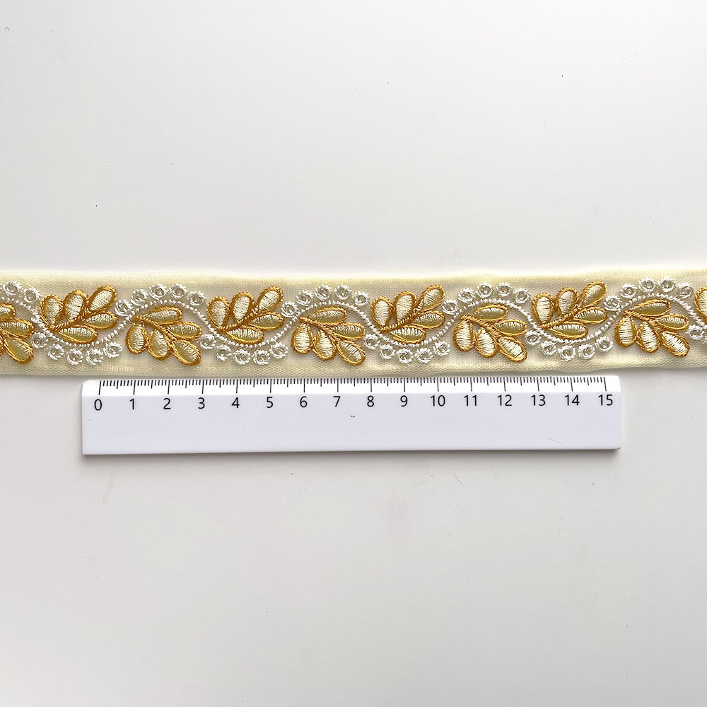 878 【 幅：2.5cm 】 インド刺繍リボン　イエロー　チュール　