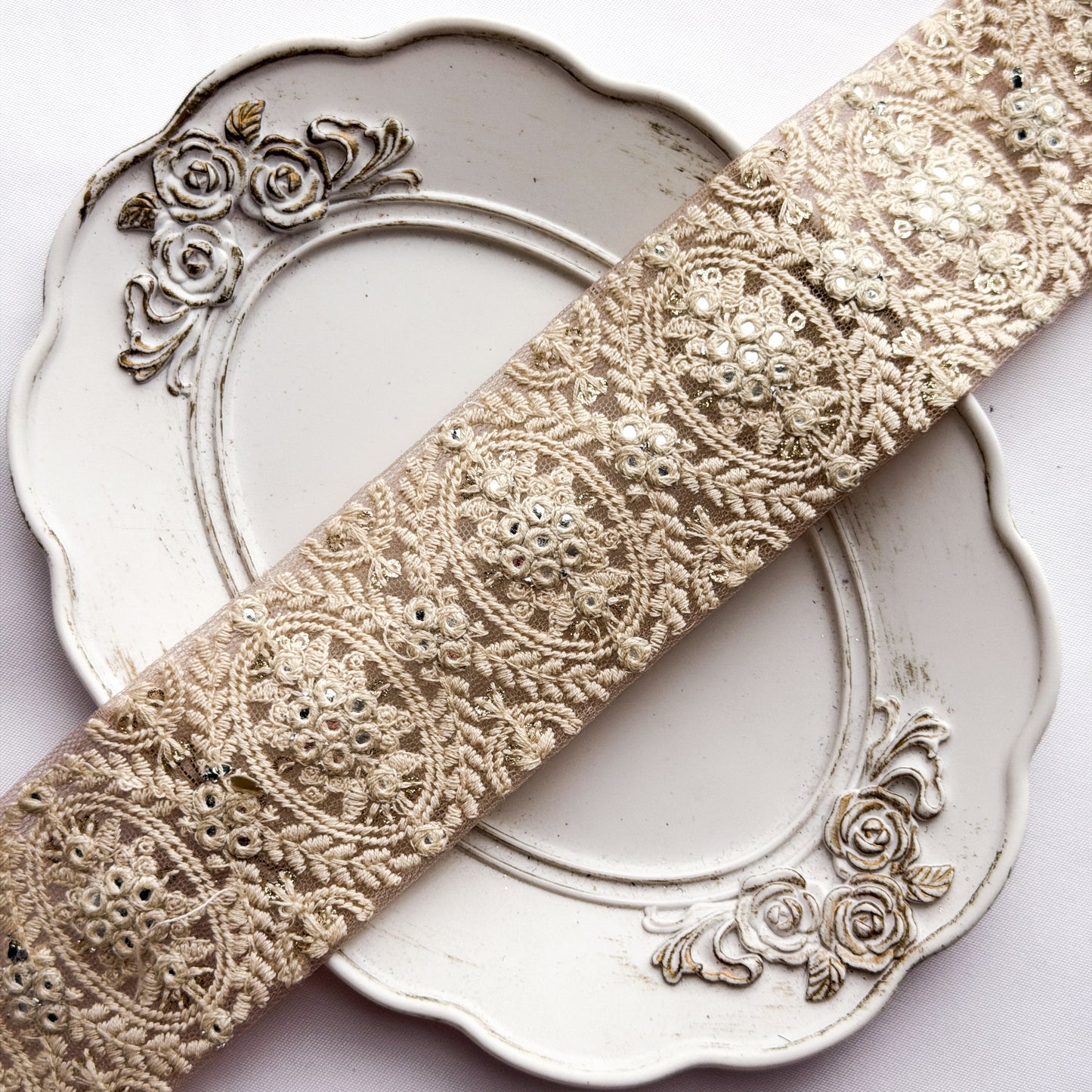 S407 インド刺繍リボン 4.5cm幅 チュール