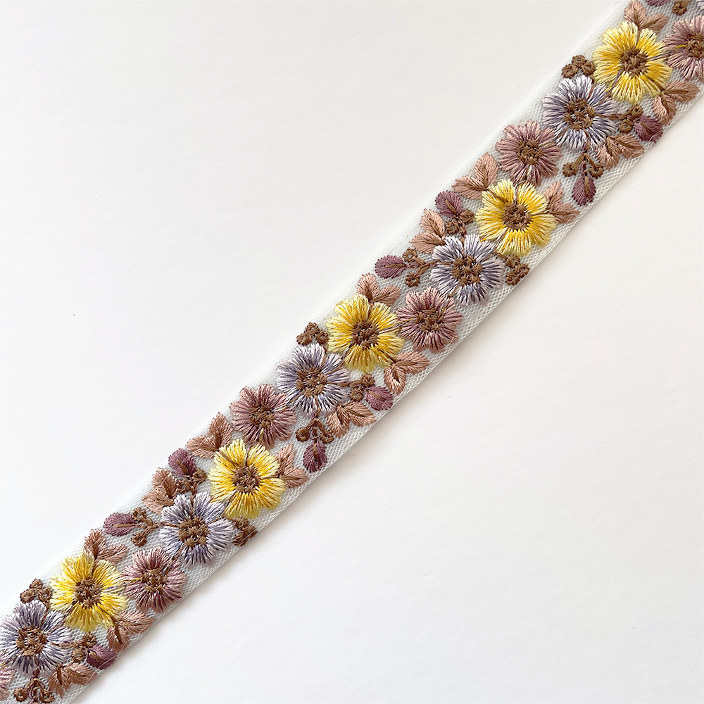 897 【 幅：3cm 】 インド刺繍リボン　ベビーブルー　チュール　イエロー　パープル　くすみピンク