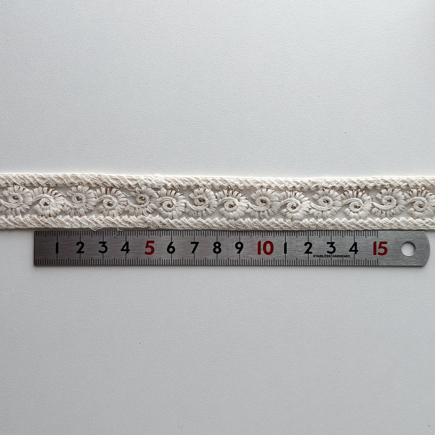 S386 インド刺繍リボン 2cm幅 チュール  ナルト