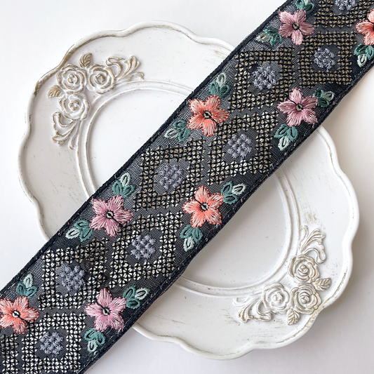 904 【 幅：5.5cm 】 インド刺繍リボン　ブラック　チュール　サーモン　パープル　グリーン
