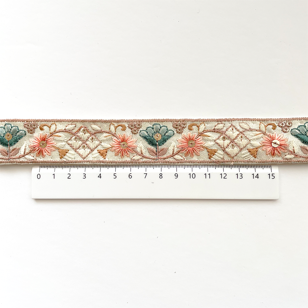 905 【 幅：3cm 】 インド刺繍リボン　ミント　布地　サーモン　グリーン