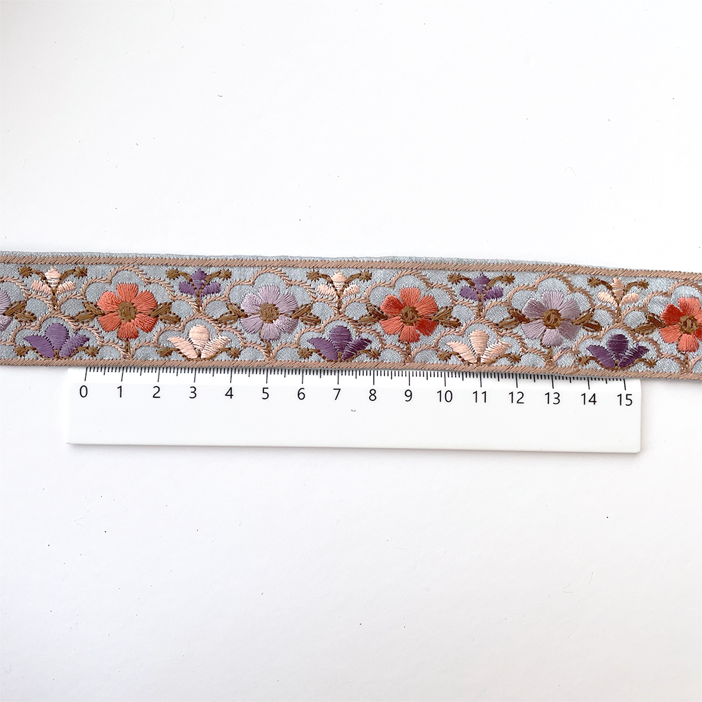 923 【 幅：3cm 】 インド刺繍リボン　ブルー　布地　サーモン　パープル　クリーム