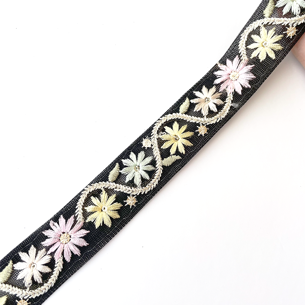 932 【 幅：2.5cm 】 インド刺繍リボン　ブラック　チュール　ベビーイエロー　ベビーピンク　ベビーミント