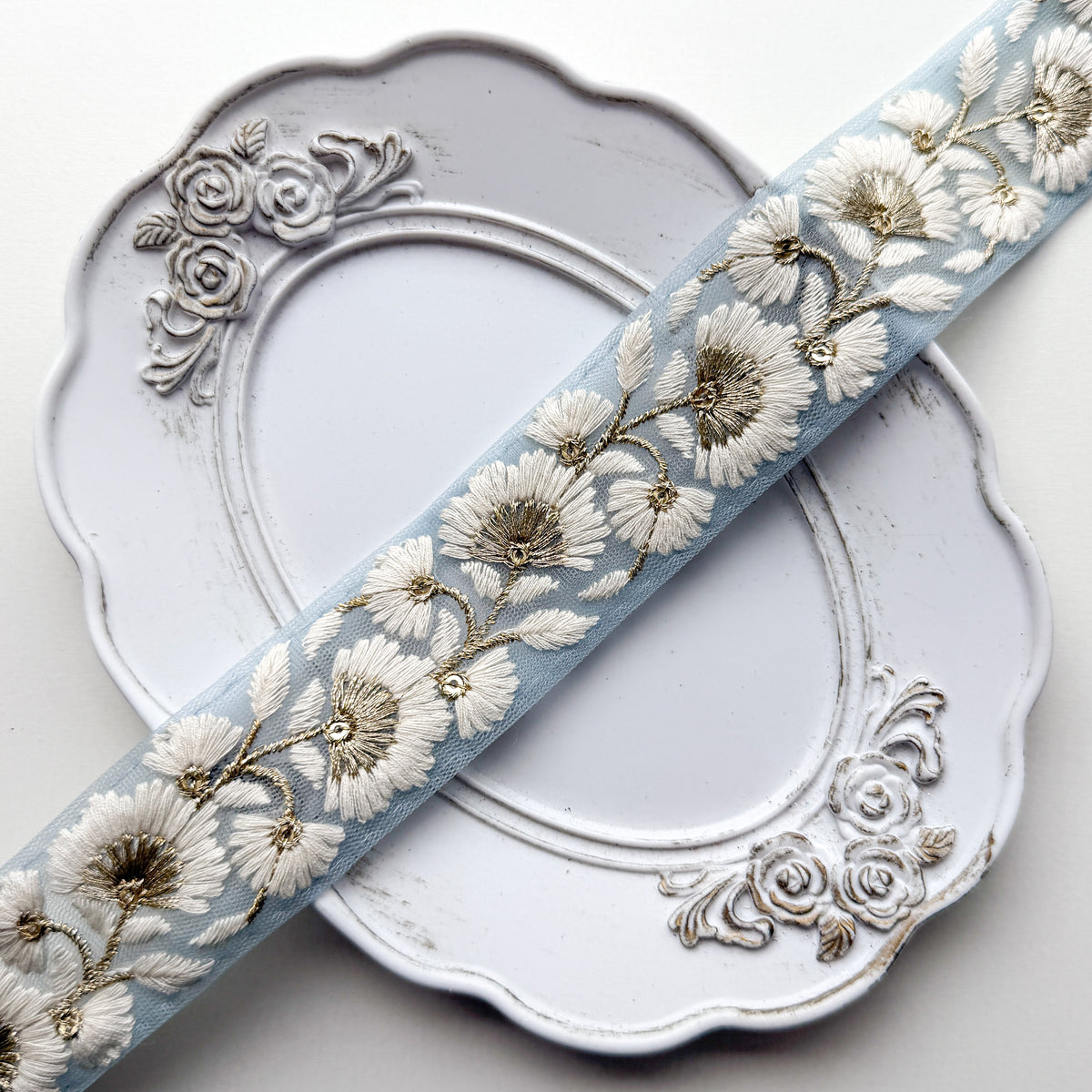 S421 インド刺繍リボン 3.5cm幅 チュール