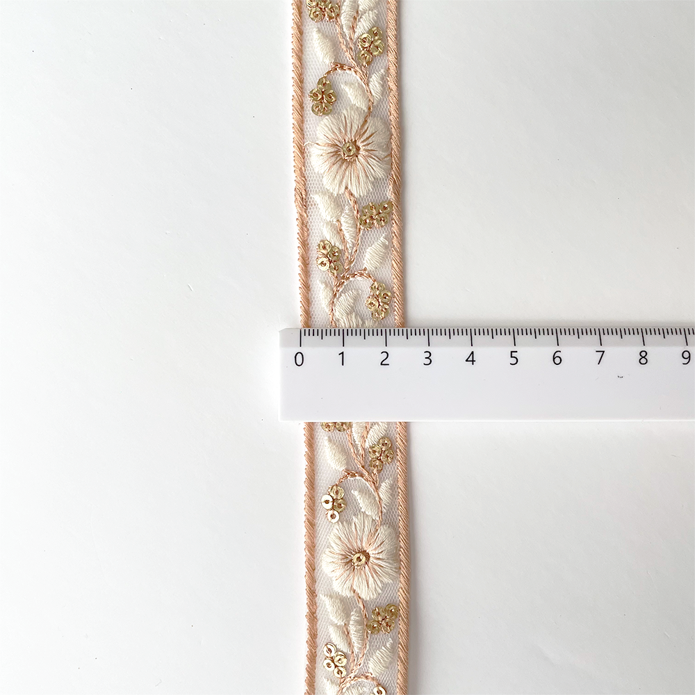 951 【 幅：2.5cm 】 インド刺繍リボン　ホワイト　チュール　クリーム　ベージュ　ホワイト