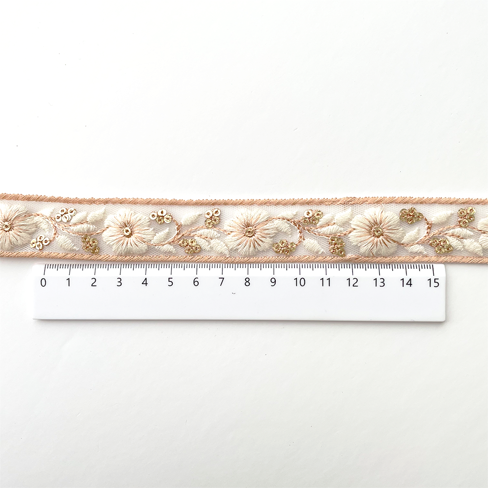 951 【 幅：2.5cm 】 インド刺繍リボン　ホワイト　チュール　クリーム　ベージュ　ホワイト
