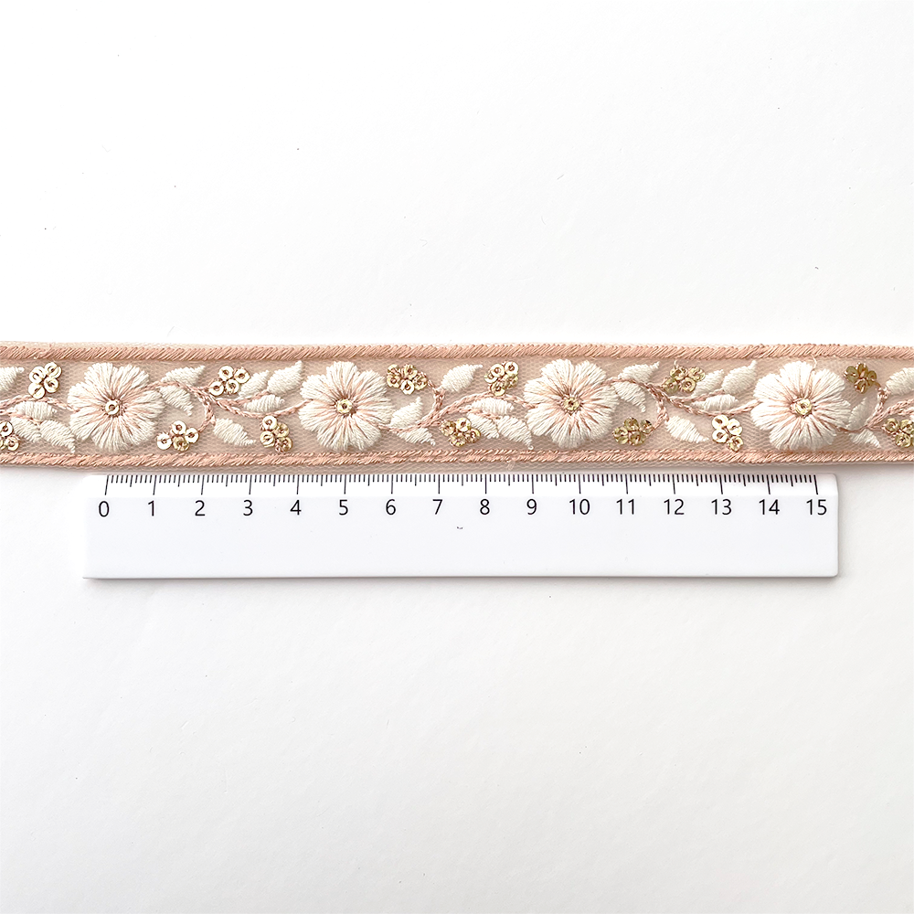 952 【 幅：2.5cm 】 インド刺繍リボン　ベージュ　チュール　ピンクベージュ　ホワイト