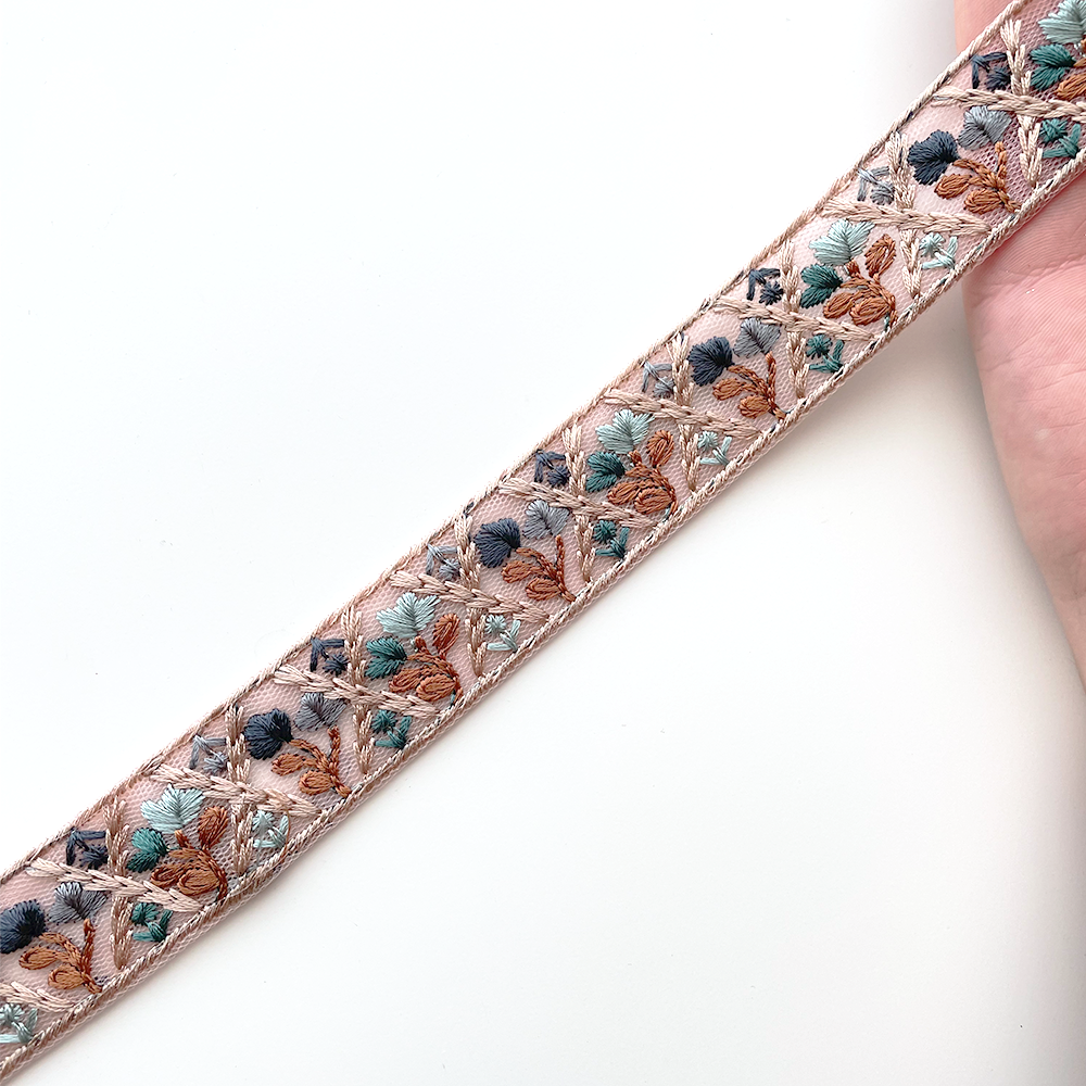 975 【 幅：2.5cm 】 インド刺繍リボン　ピンク　チュール　ターコイズ　ブラウン　ブルー　グリーン