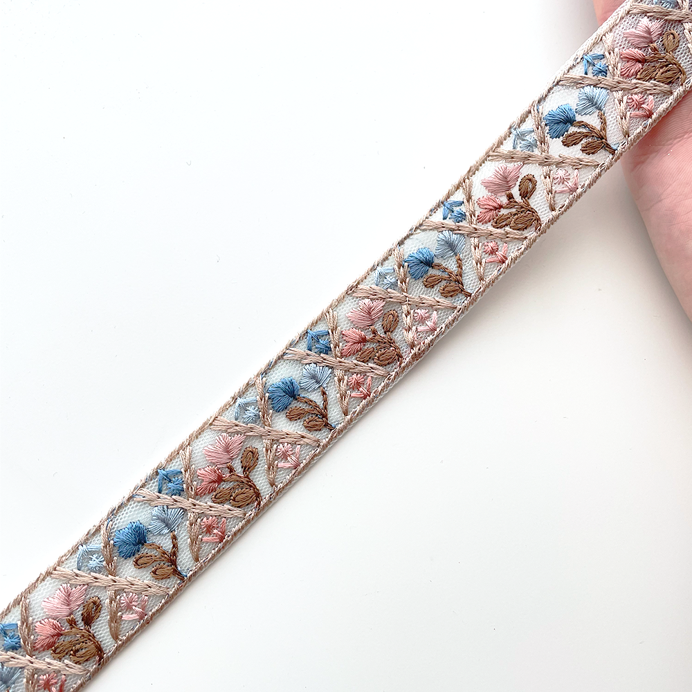 977 【 幅：2.5cm 】 インド刺繍リボン　ブルー　チュール　ピンク　ブラウン　ベージュ