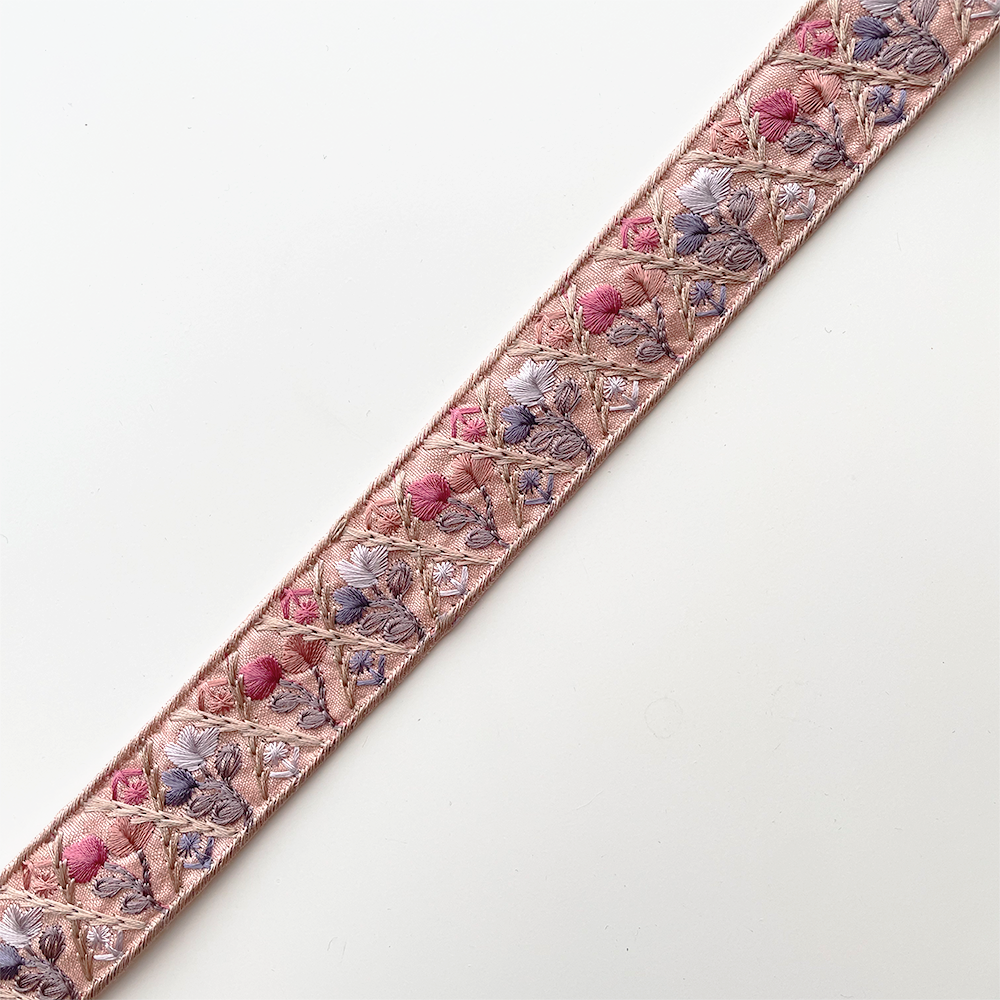 980 【 幅：3cm 】 インド刺繍リボン　ピンク　布地　パープル　ベージュ