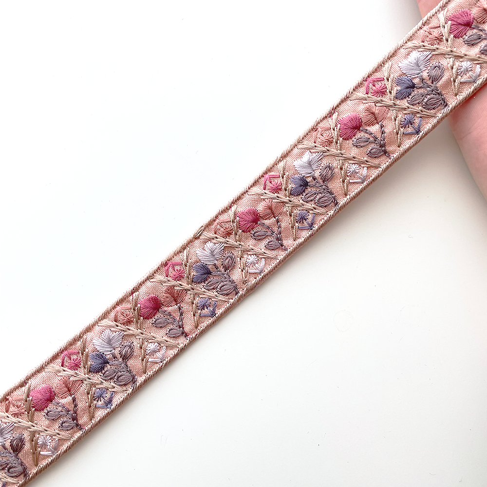 980 【 幅：3cm 】 インド刺繍リボン　ピンク　布地　パープル　ベージュ