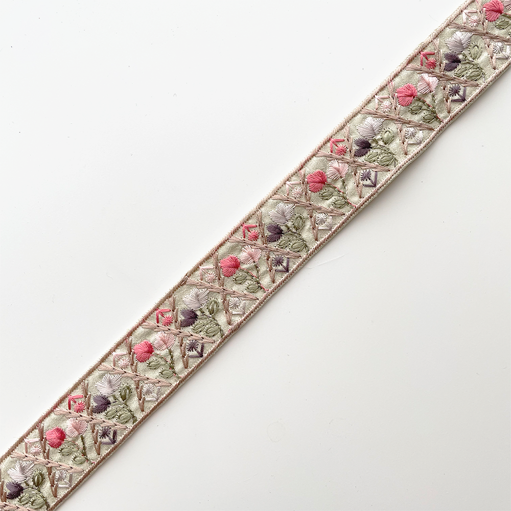 981 【 幅：3cm 】 インド刺繍リボン　グリーン　布地　ピンク　パープル　ベージュ