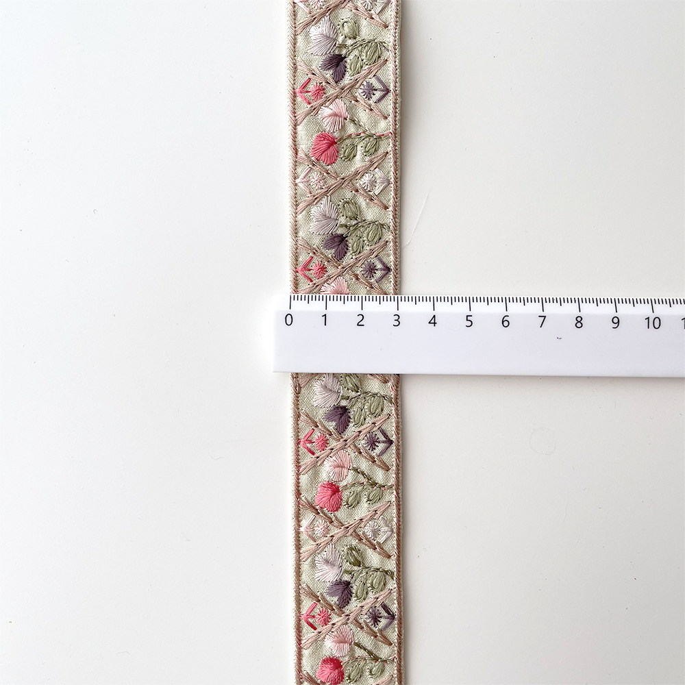 981 【 幅：3cm 】 インド刺繍リボン　グリーン　布地　ピンク　パープル　ベージュ