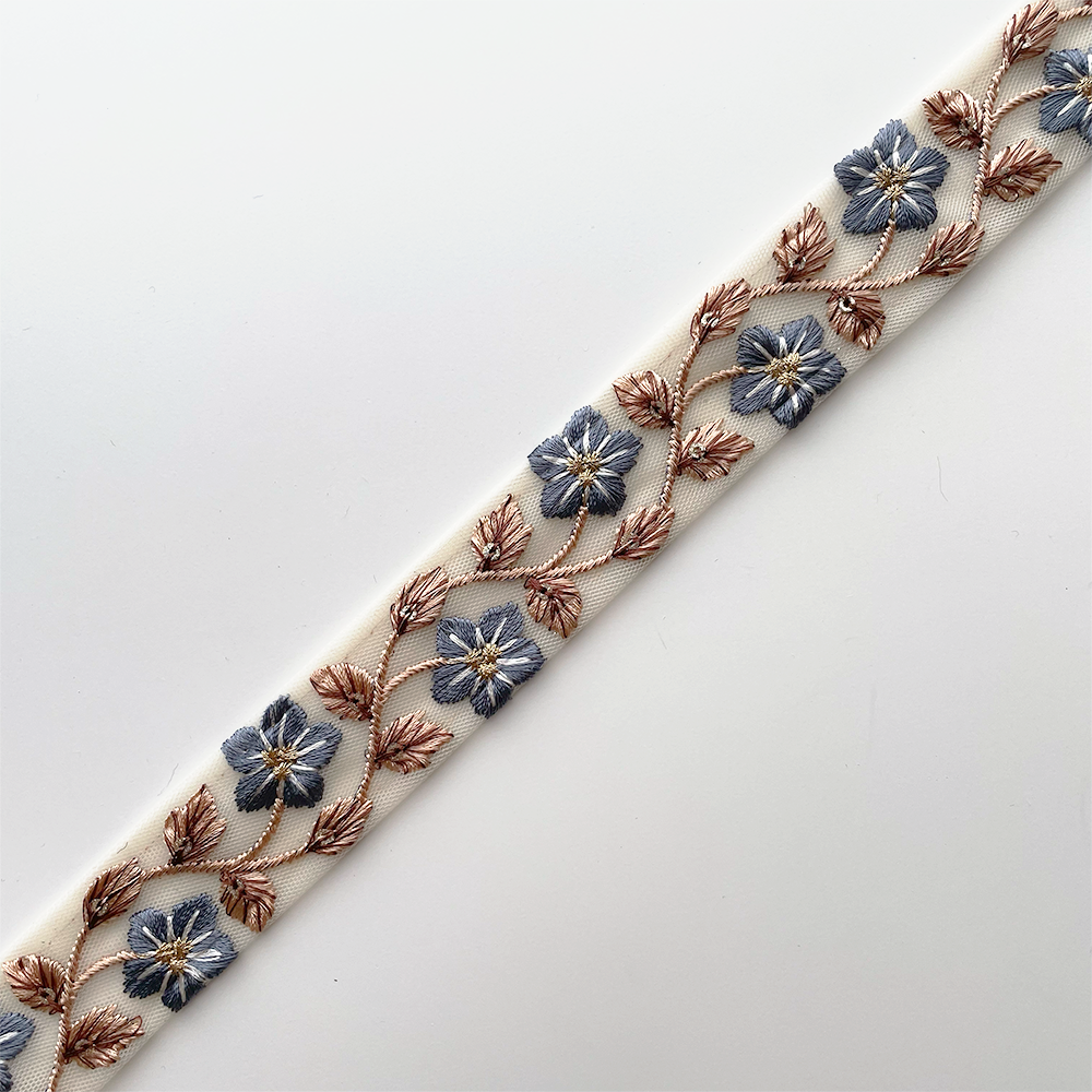 993 【 幅：3cm 】 インド刺繍リボン　クリーム　チュール　ブルー　ブラウン