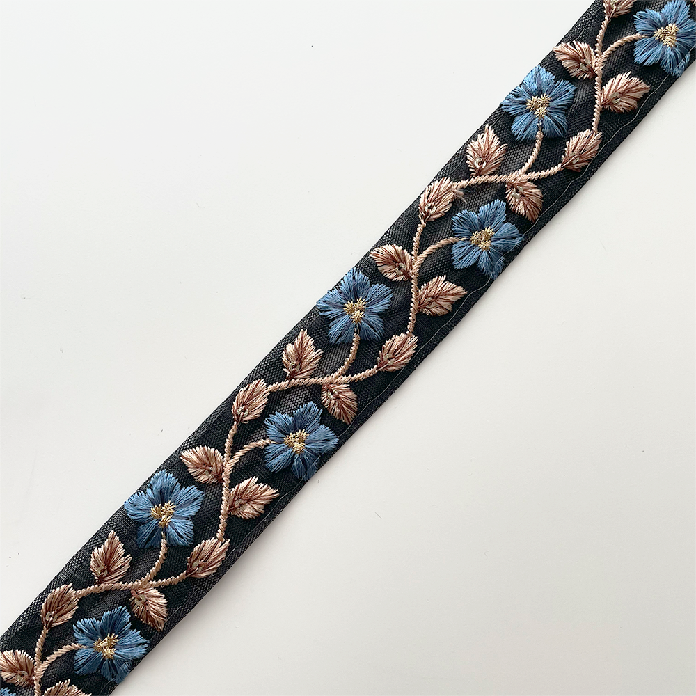 996 【 幅：3cm 】 インド刺繍リボン　ブラック　チュール　ブルー　ブラウン