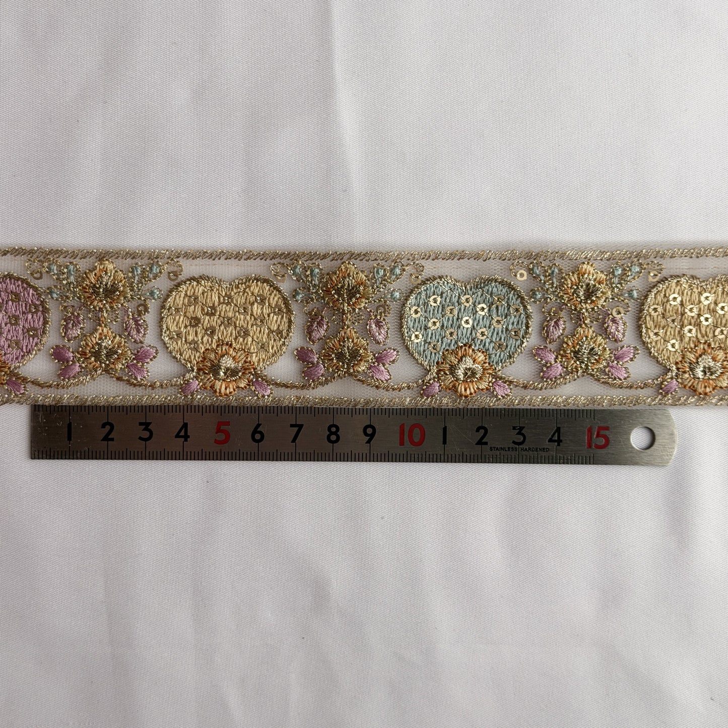 S412 インド刺繍リボン 4cm幅 チュール