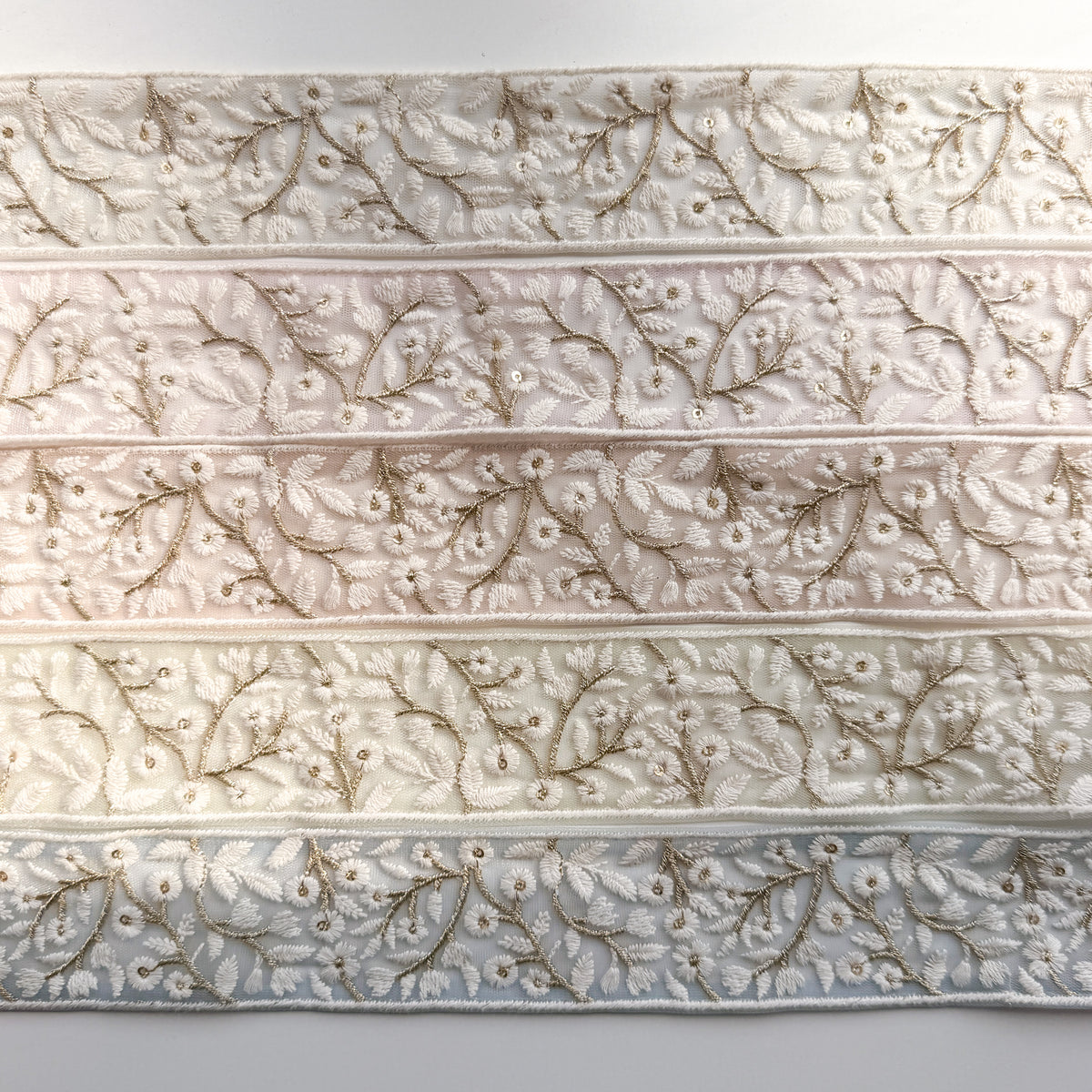 S418 インド刺繍リボン 5cm幅 チュール