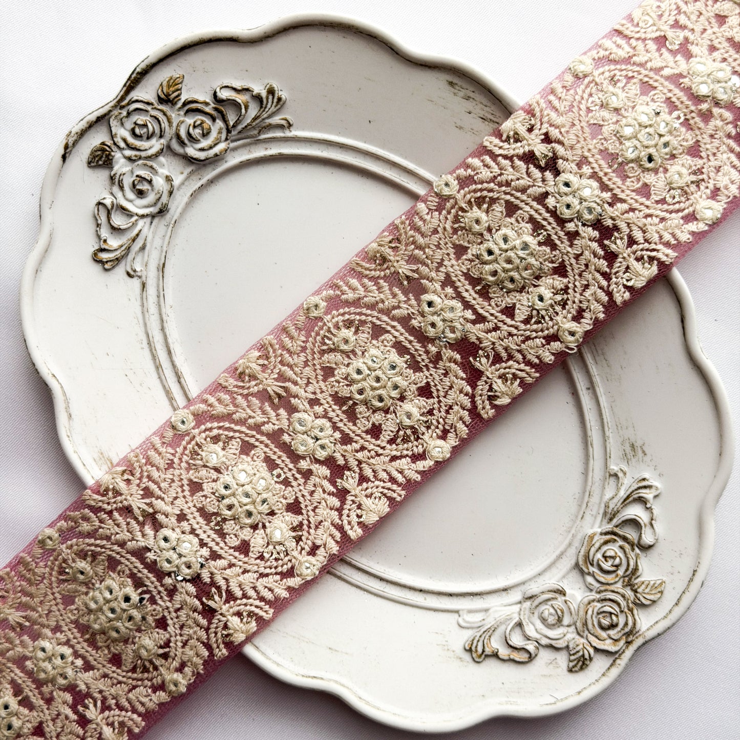 S407 インド刺繍リボン 4.5cm幅 チュール