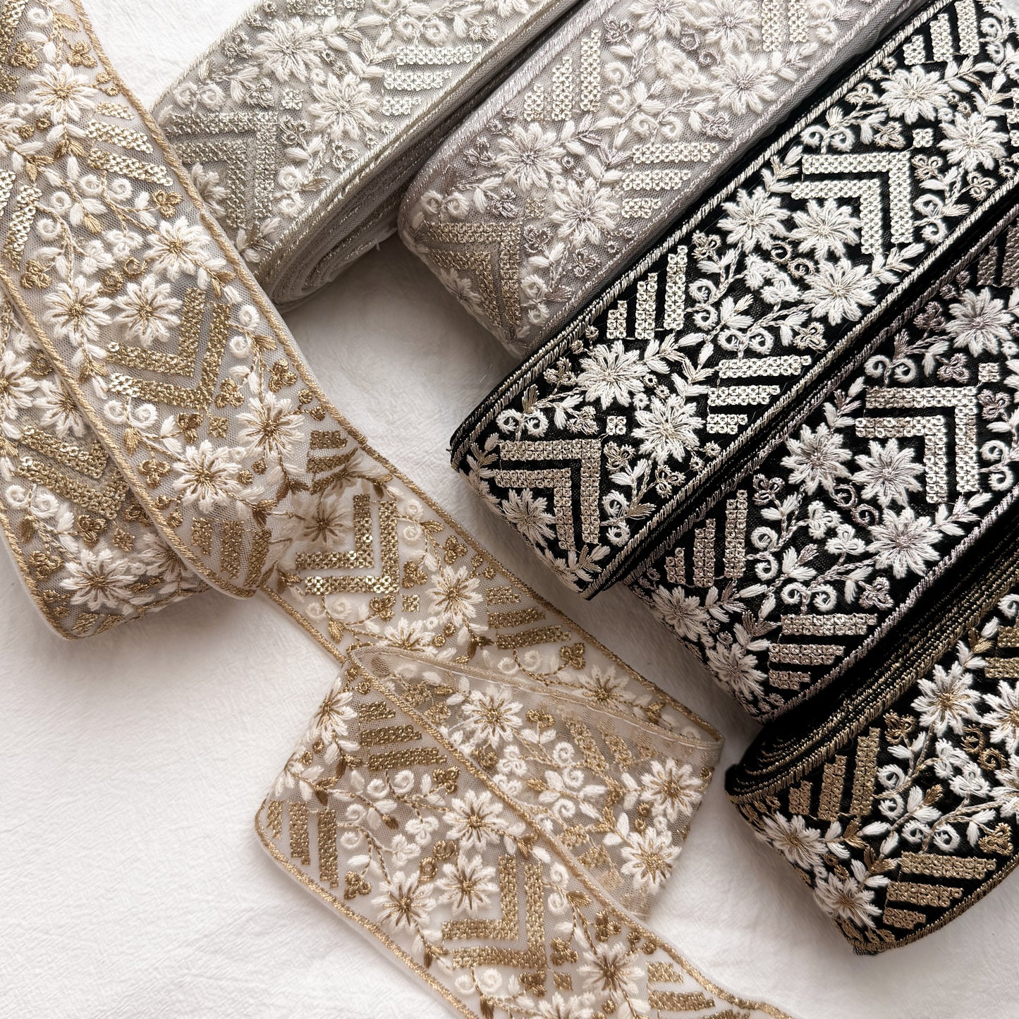 S402 インド刺繍リボン 6cm幅 チュール