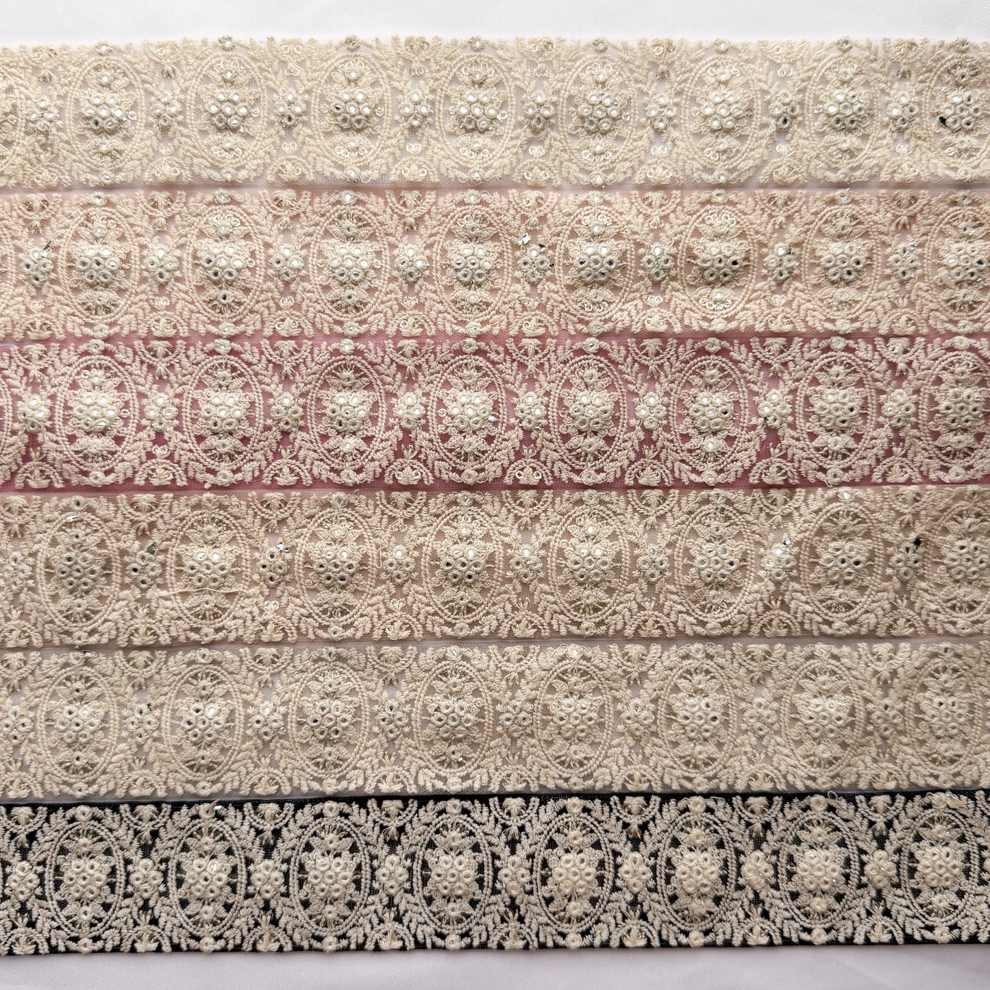 S407 インド刺繍リボン 4.5cm幅 チュール